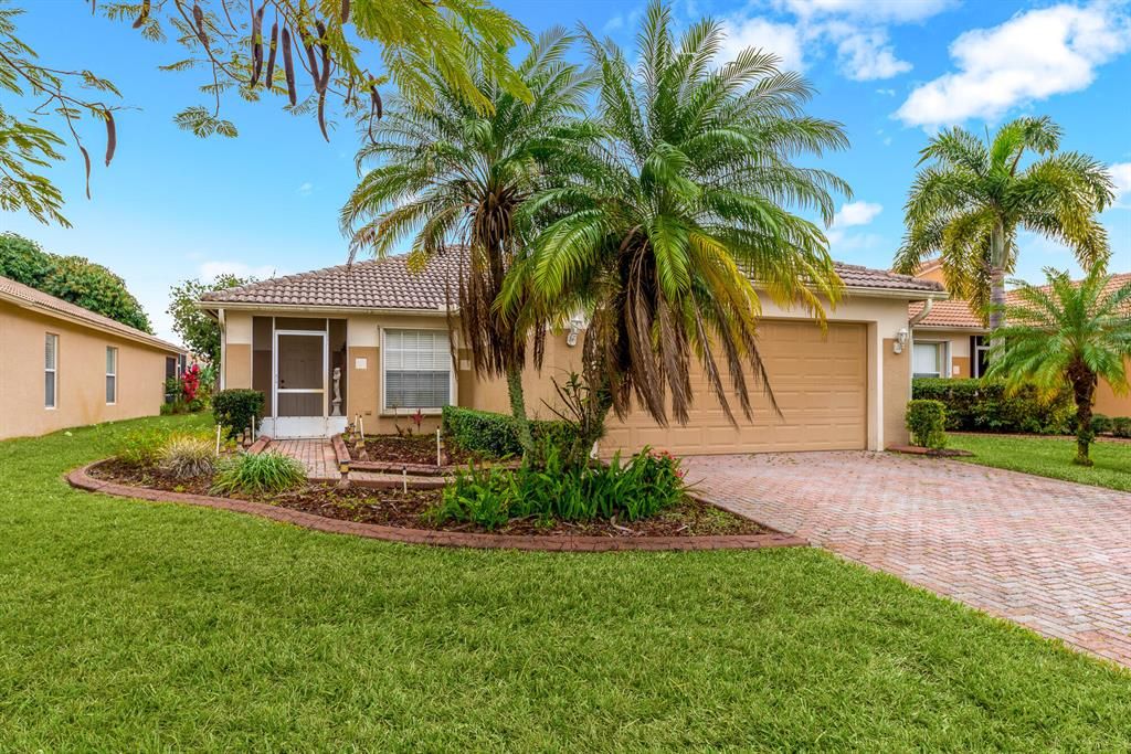 Photo of 621 NW Stanford Lane, Port Saint Lucie, FL 34983 (MLS # R10775213)