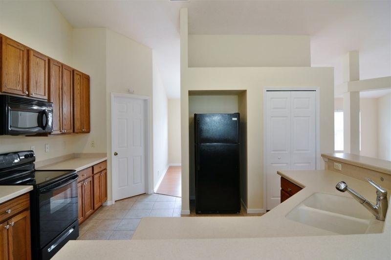 PORT ST LUCIE SECTION 01 - Residential Lease