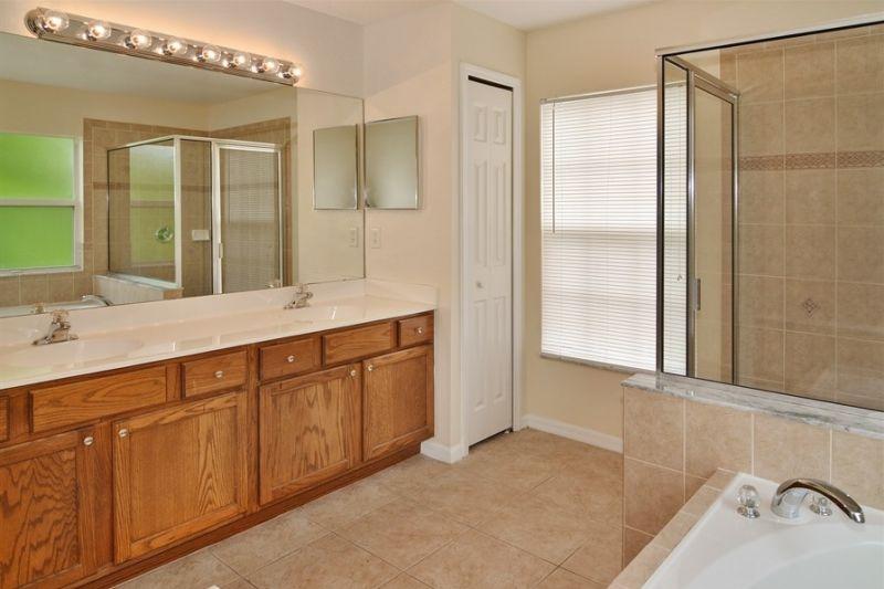 PORT ST LUCIE SECTION 01 - Residential Lease