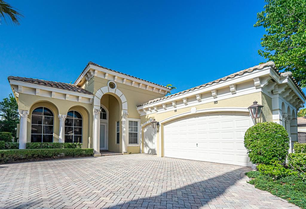 Photo of 6412 Dorsay Court, Delray Beach, FL 33484 (MLS # R10735714)