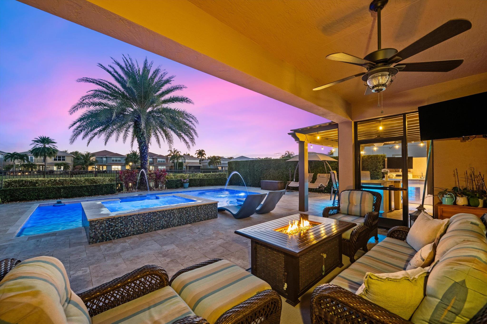 CANYON SPRINGS - Residential