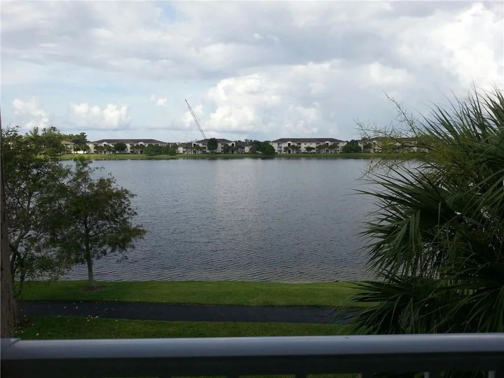 5011 WILES RD Unit 208