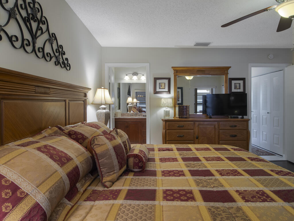 CYPRESS LAKES 9 - Residential