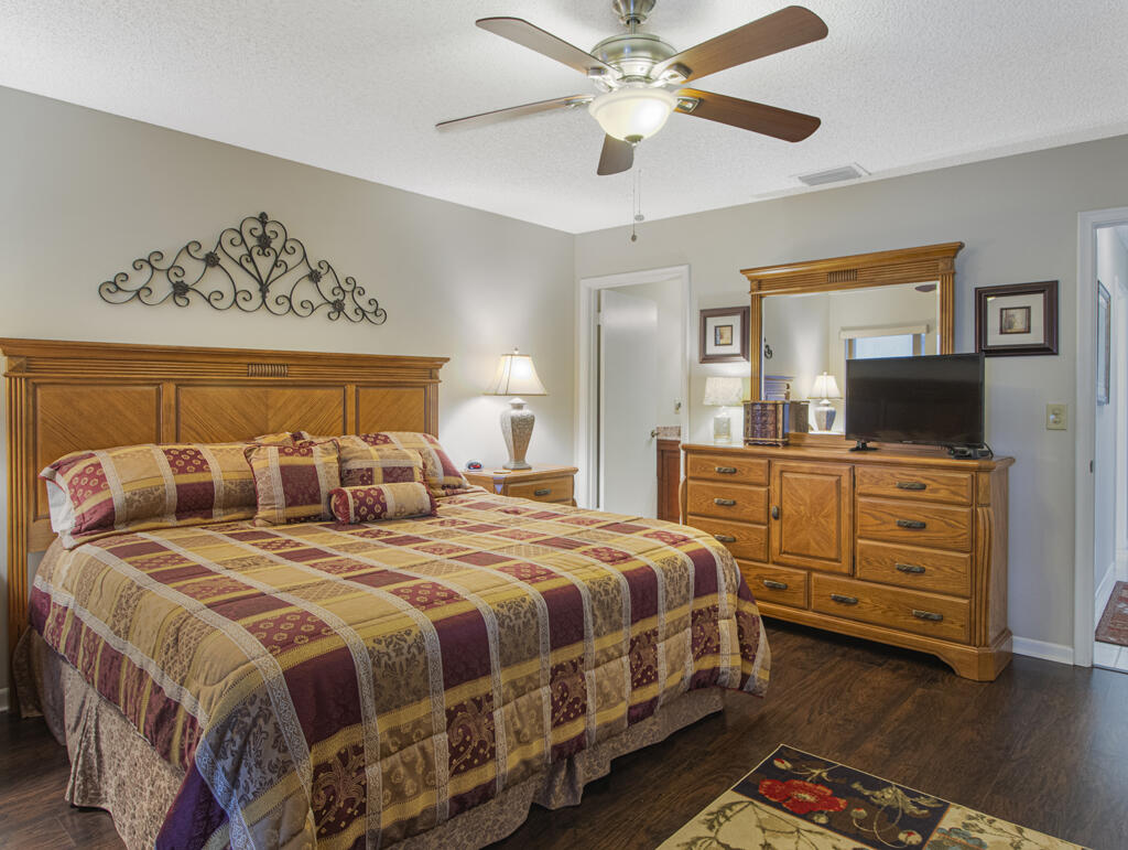 CYPRESS LAKES 9 - Residential