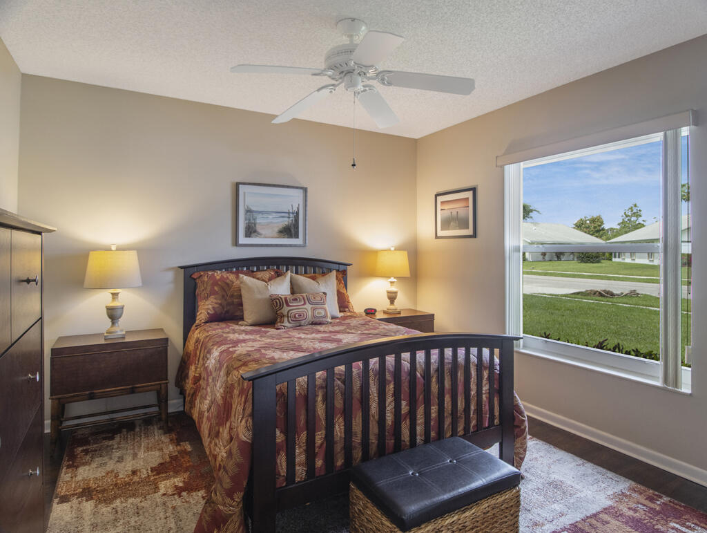 CYPRESS LAKES 9 - Residential