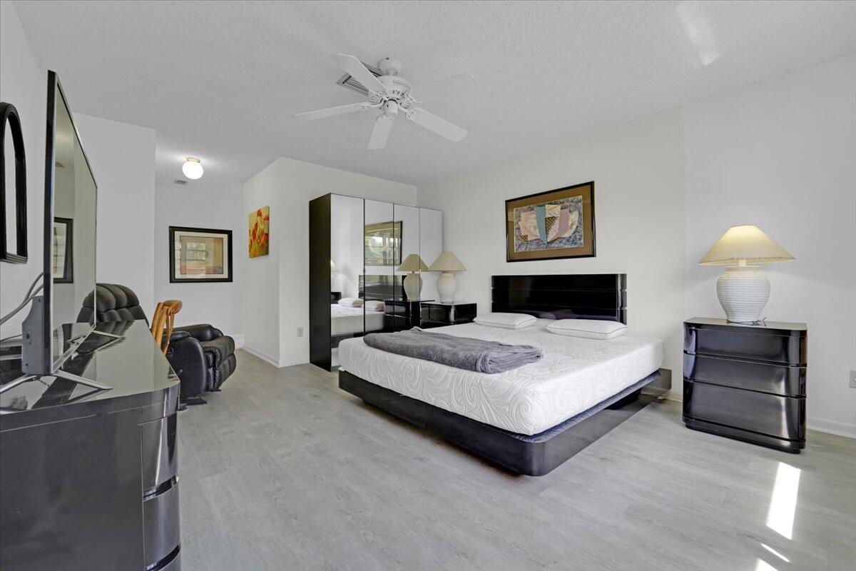 VISTAS OF BOCA LAGO CONDO - Residential