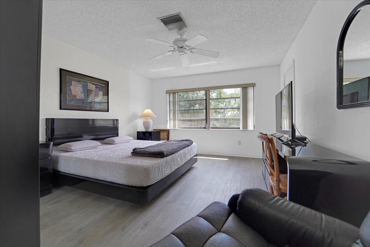 VISTAS OF BOCA LAGO CONDO - Residential