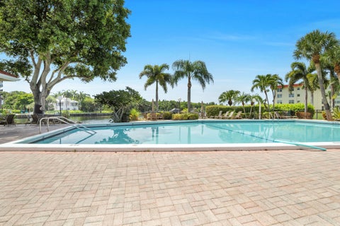 Tiny photo for 3000 NE 48TH Court #402, Lighthouse Point, FL 33064 (MLS # B26053469)