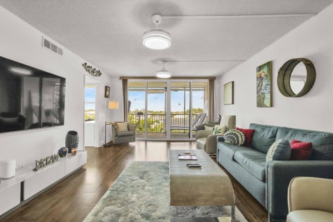 Tiny photo for 3000 NE 48TH Court #402, Lighthouse Point, FL 33064 (MLS # B26053469)