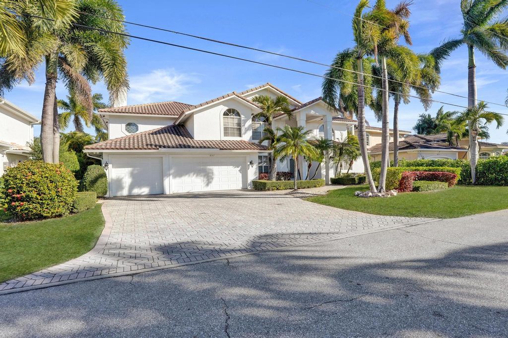Photo of 807 Coventry Street, Boca Raton, FL 33487 (MLS # R11168214)