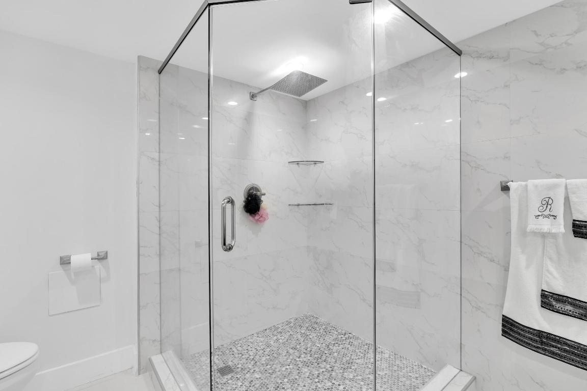 TOWERS OF QUAYSIDE CONDO #1 - Residential Lease