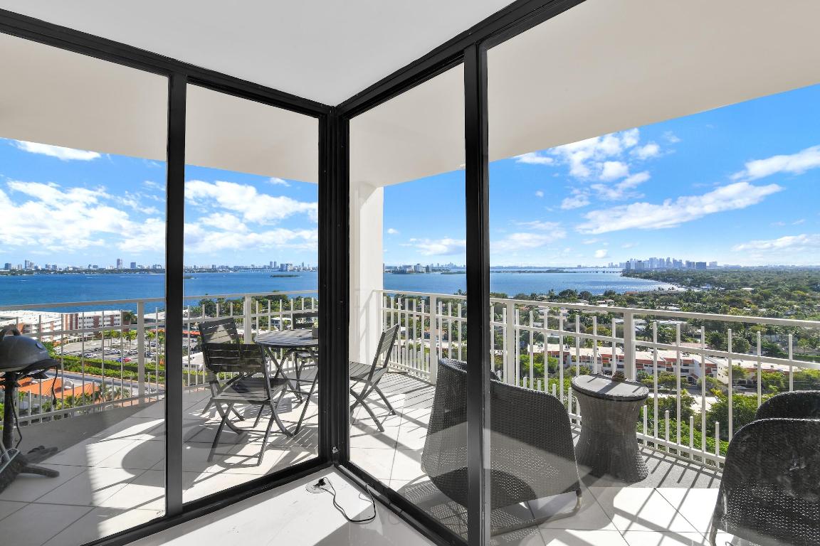 TOWERS OF QUAYSIDE CONDO #1 - Residential Lease