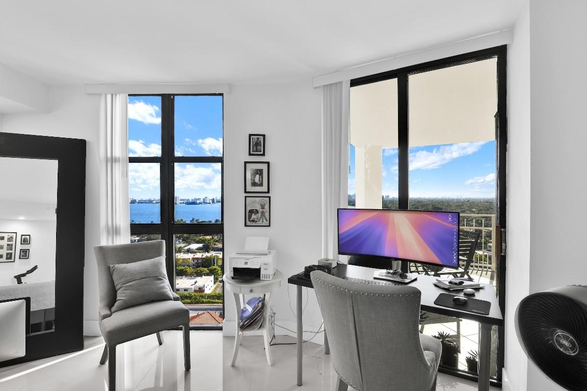 TOWERS OF QUAYSIDE CONDO #1 - Residential Lease