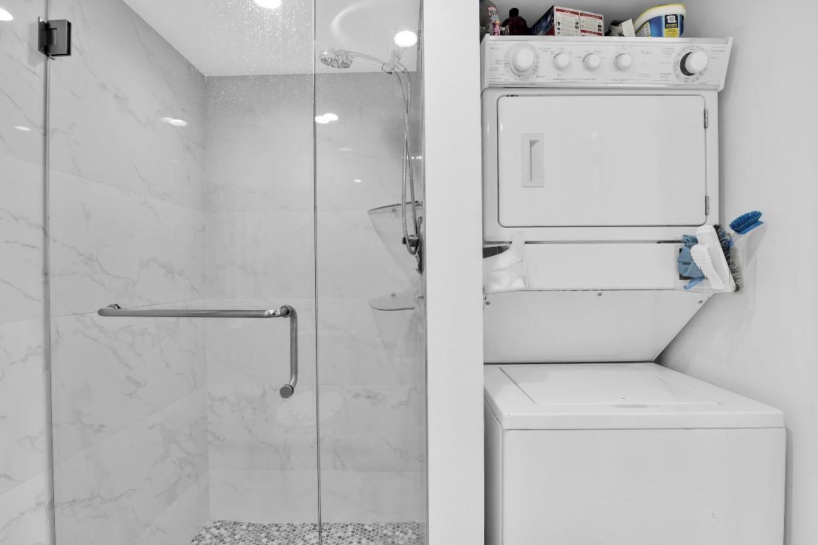 TOWERS OF QUAYSIDE CONDO #1 - Residential Lease