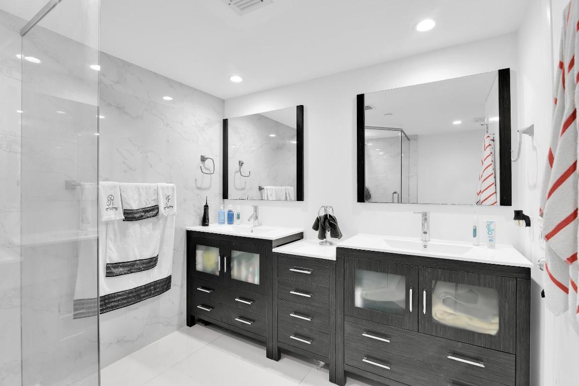 TOWERS OF QUAYSIDE CONDO #1 - Residential Lease