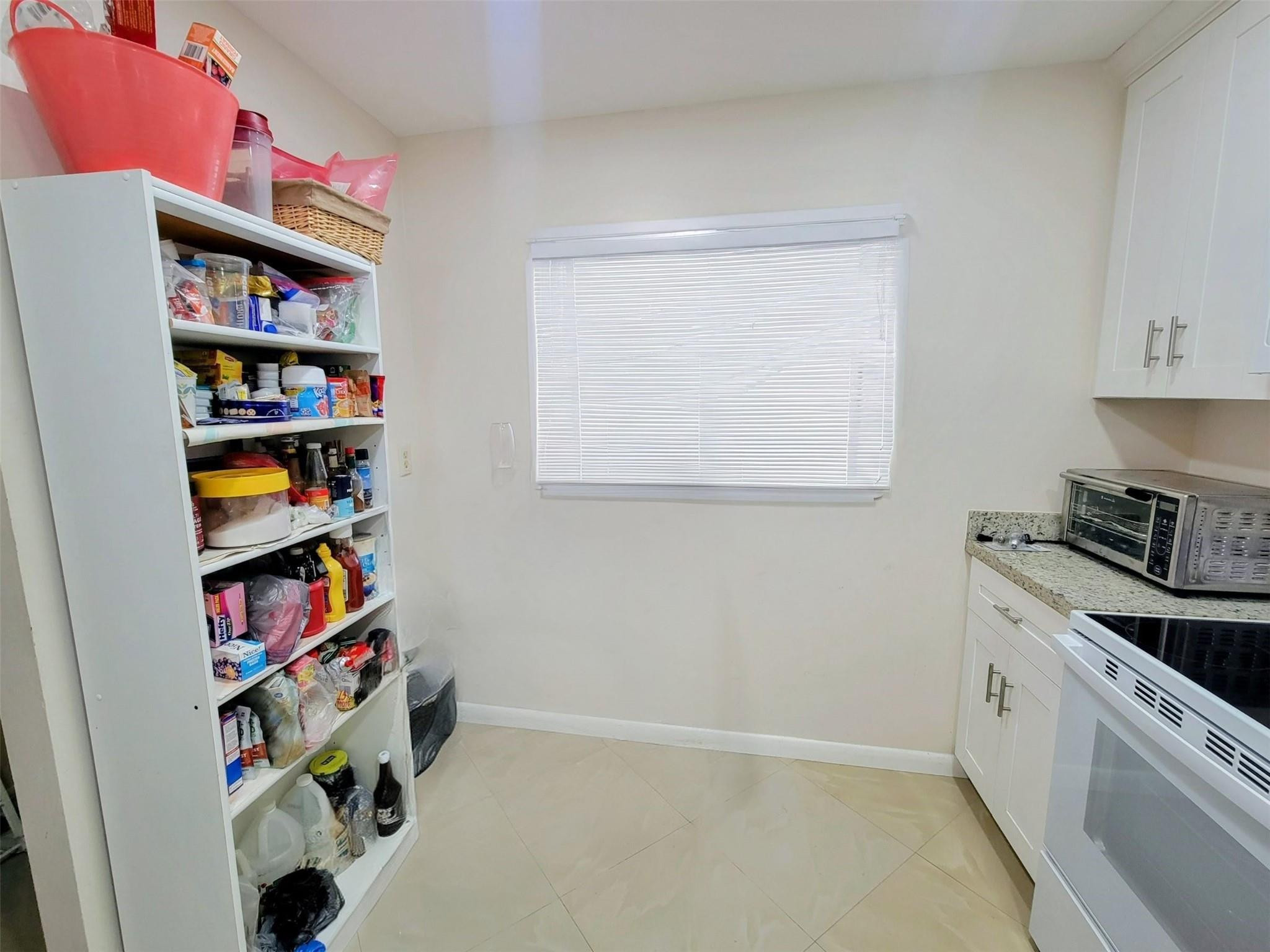 5945 Del Lago Circle