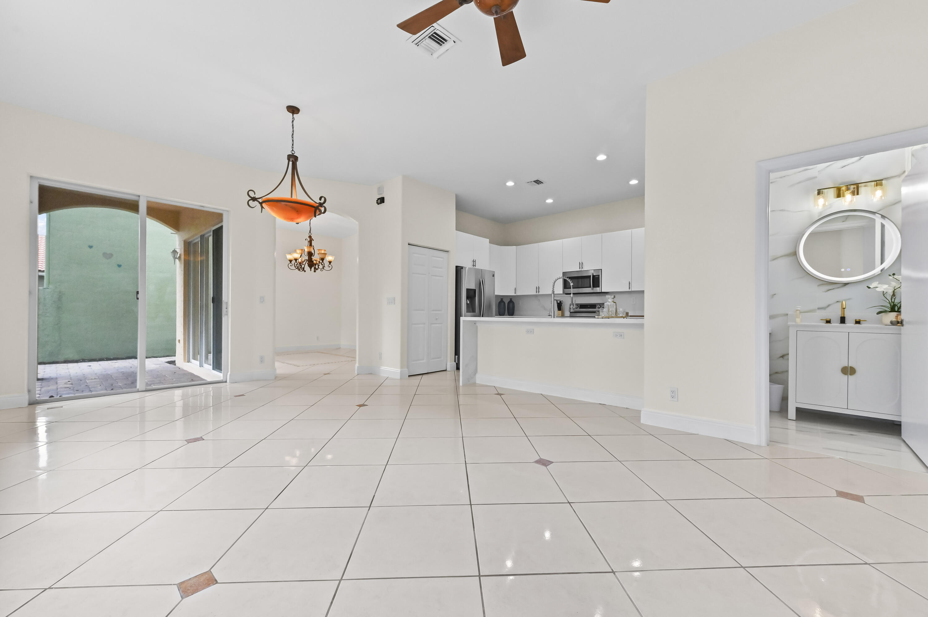 HYPOLUXO HAVERHILL - Residential