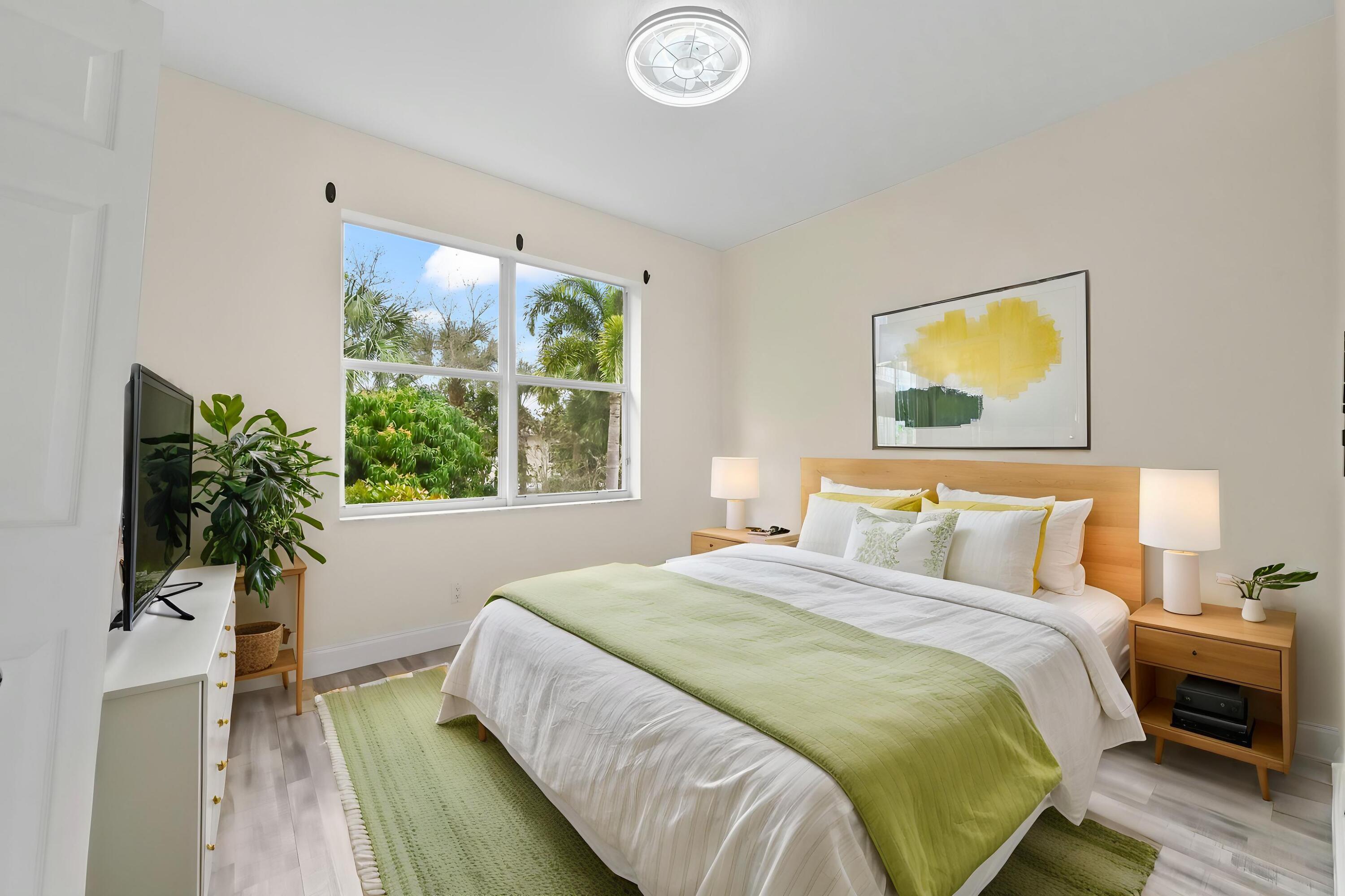 HYPOLUXO HAVERHILL - Residential