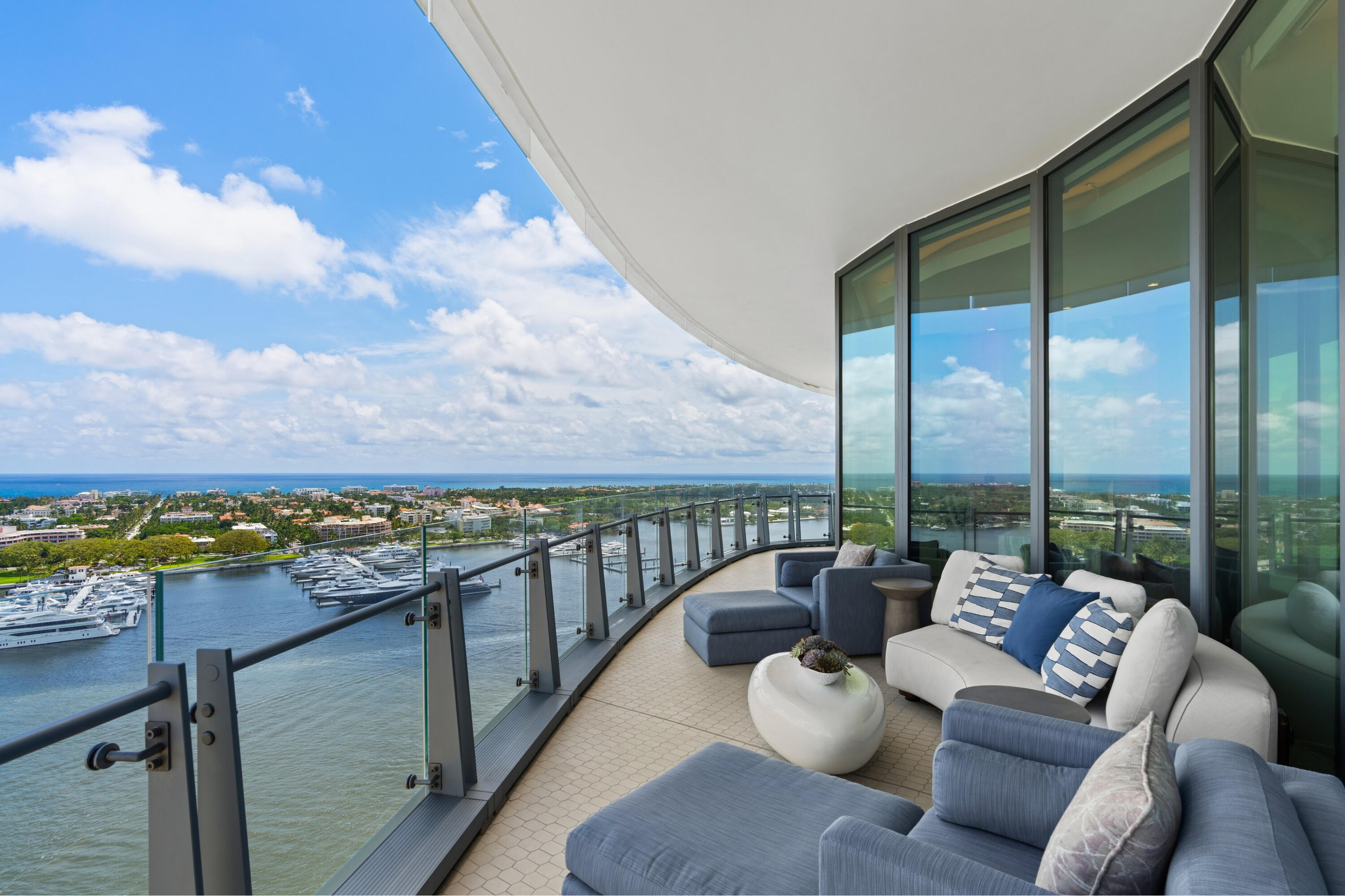 BRISTOL CONDO - Residential