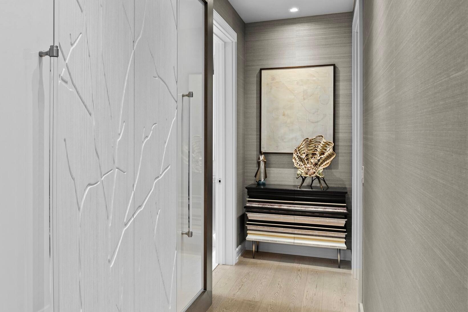 BRISTOL CONDO - Residential