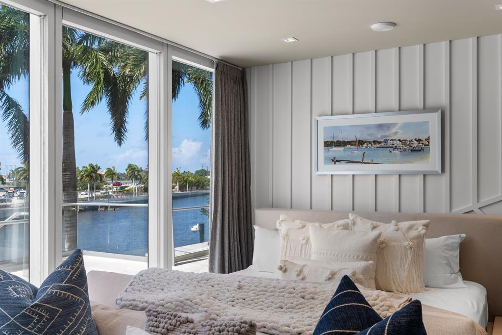 BRISTOL CONDO - Residential