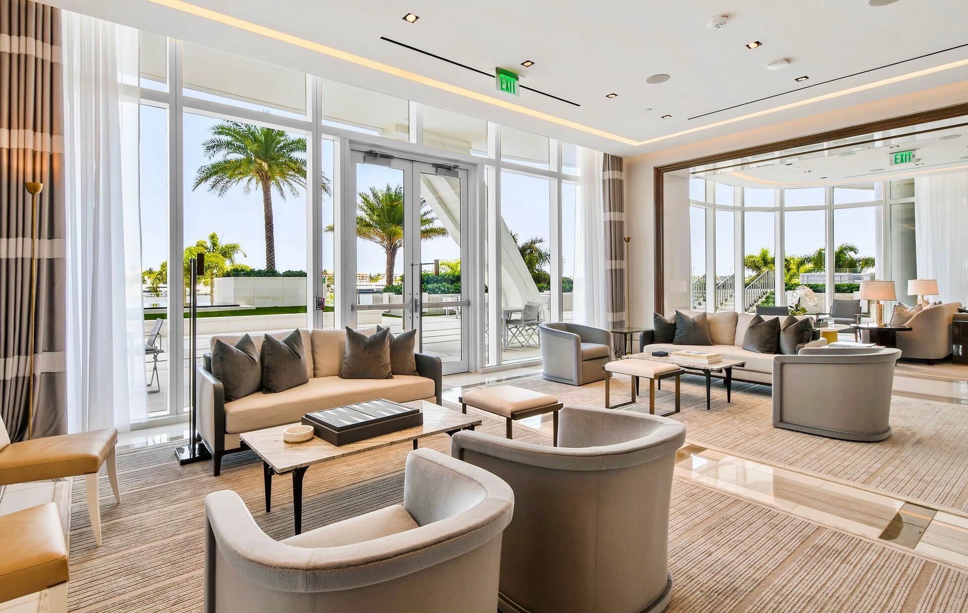 BRISTOL CONDO - Residential