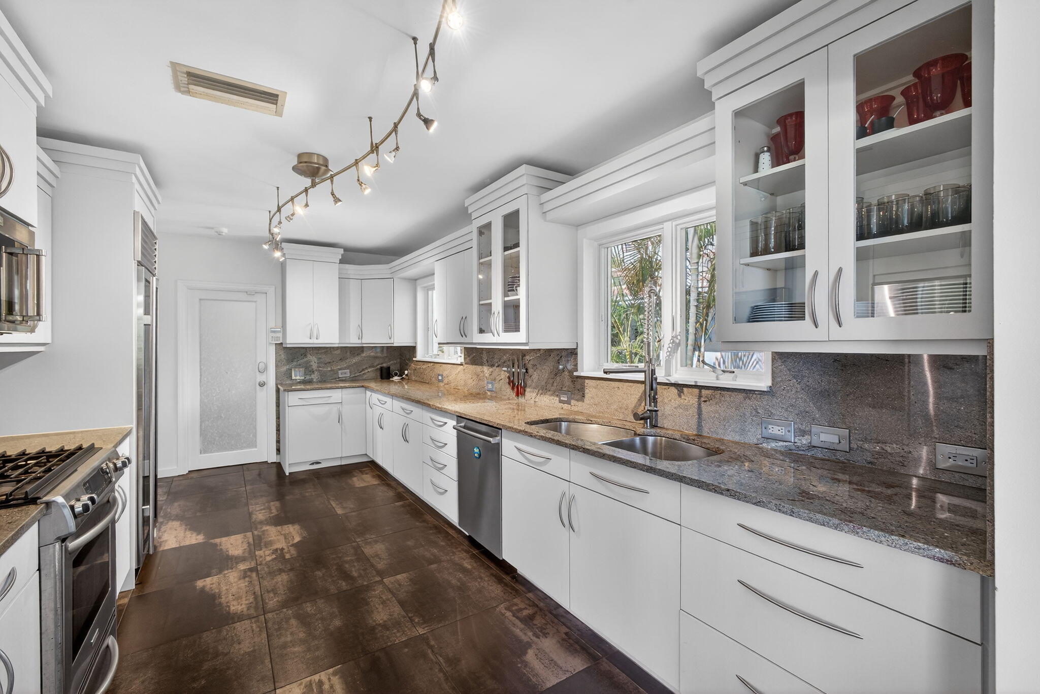 LAKE WORTH TOWN OF - Residential