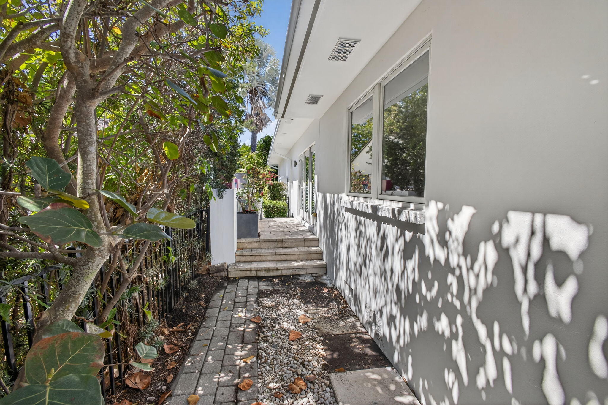 LAKE WORTH TOWN OF - Residential