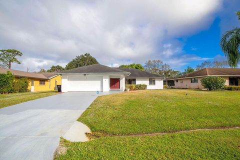 A home in Port St Lucie