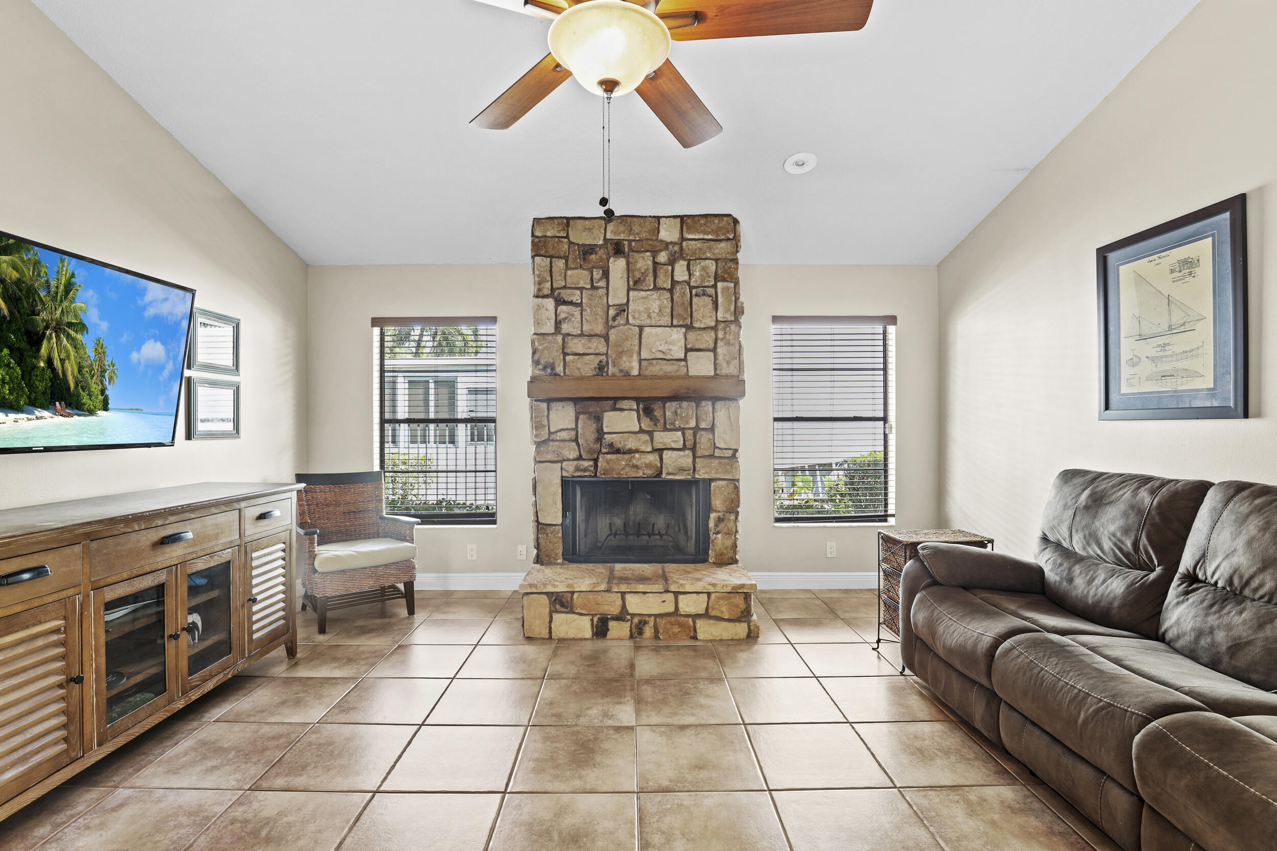 WOODS WALK 2 - Residential