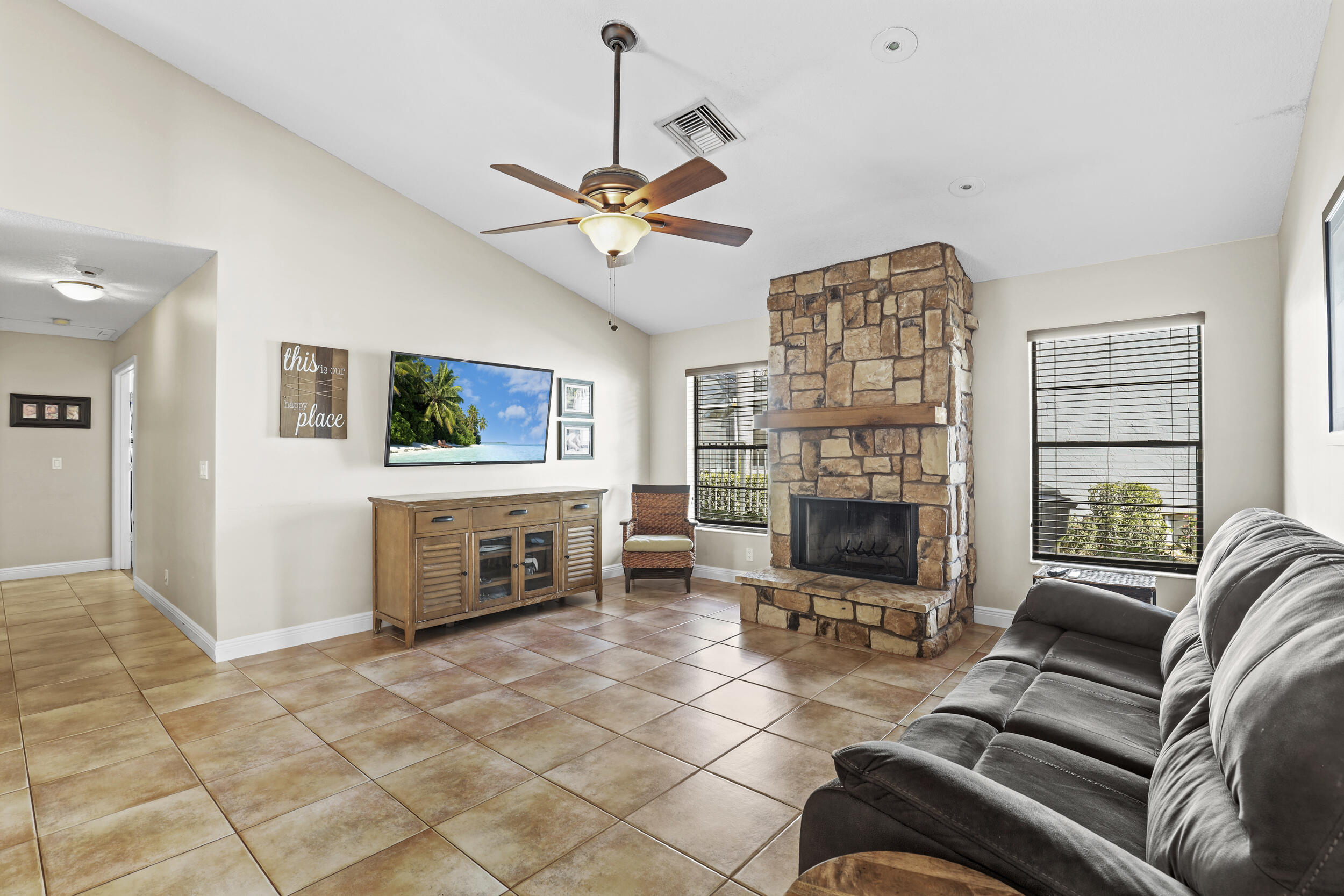 WOODS WALK 2 - Residential