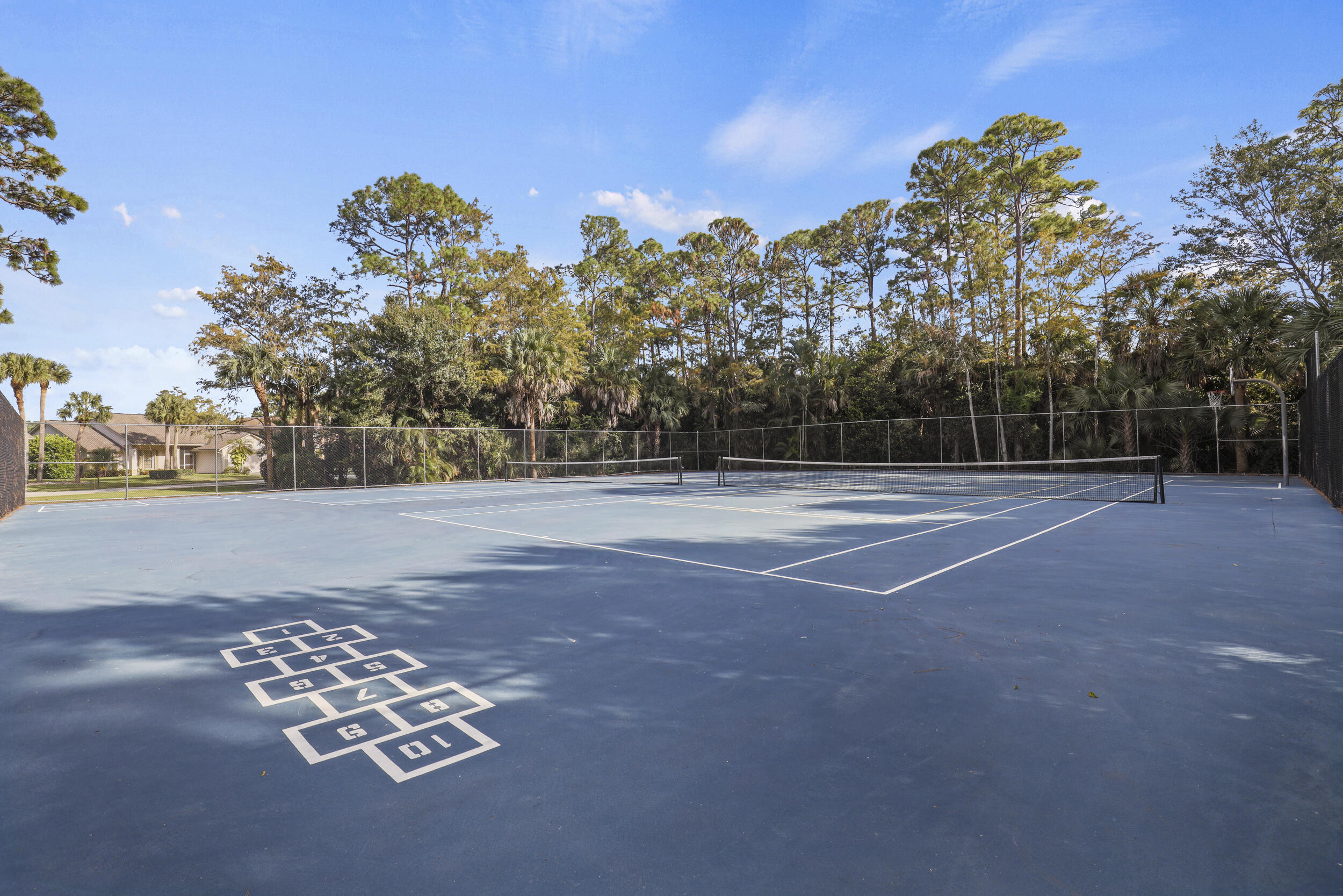 WOODS WALK 2 - Residential