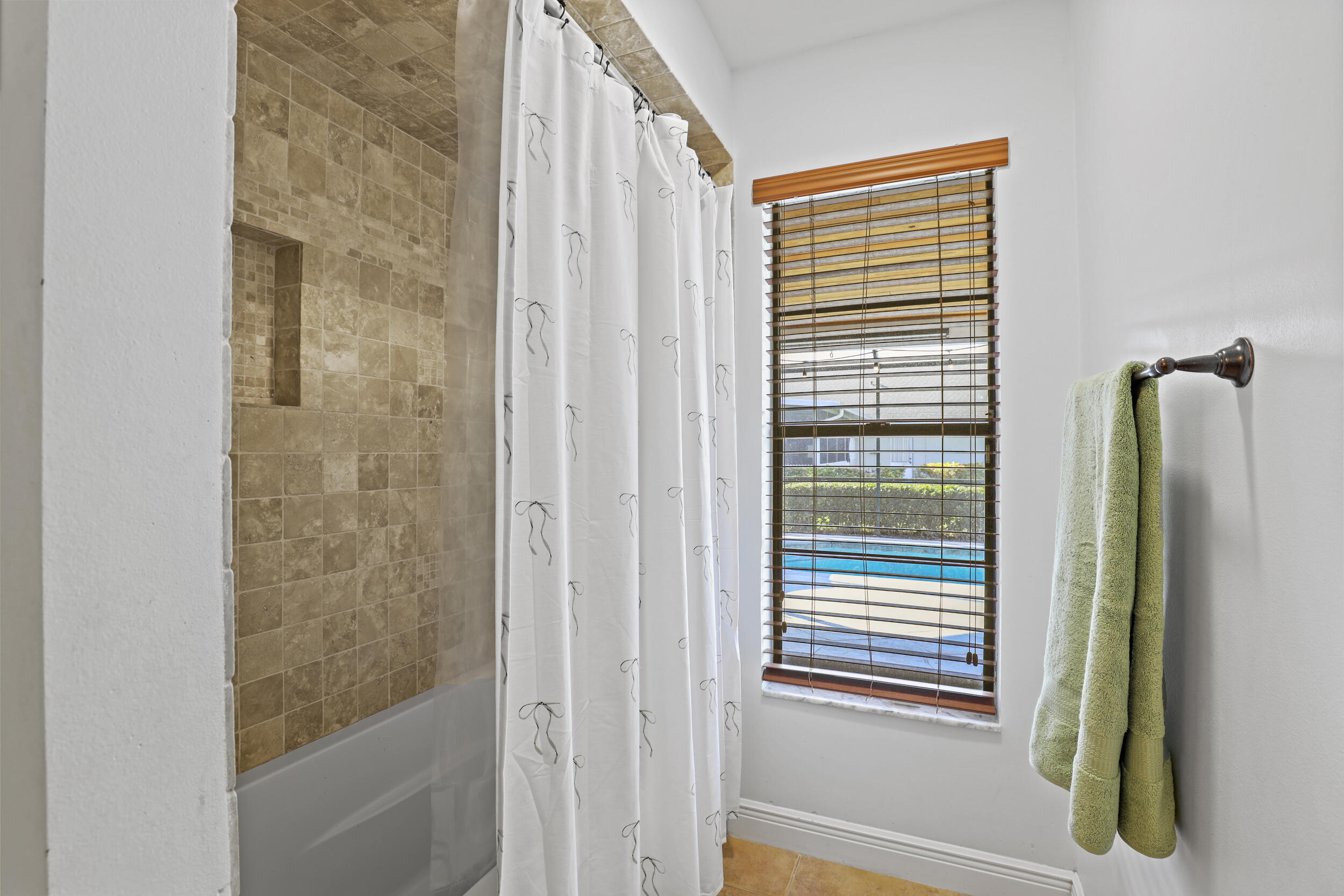 WOODS WALK 2 - Residential