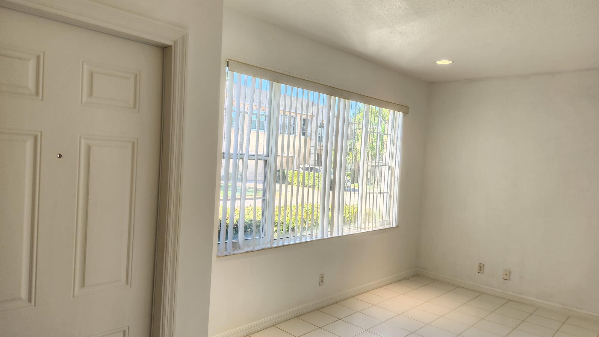 271 Live Oak Lane