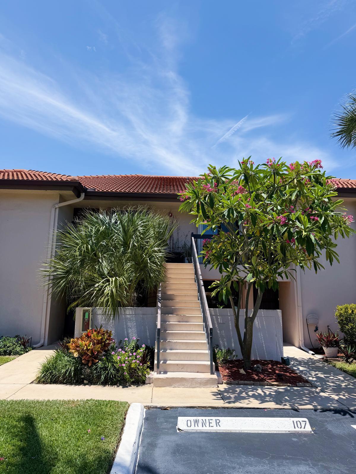 Photo 1 of 20 — 351 Club Circle 208, Boca Raton, FL 33487