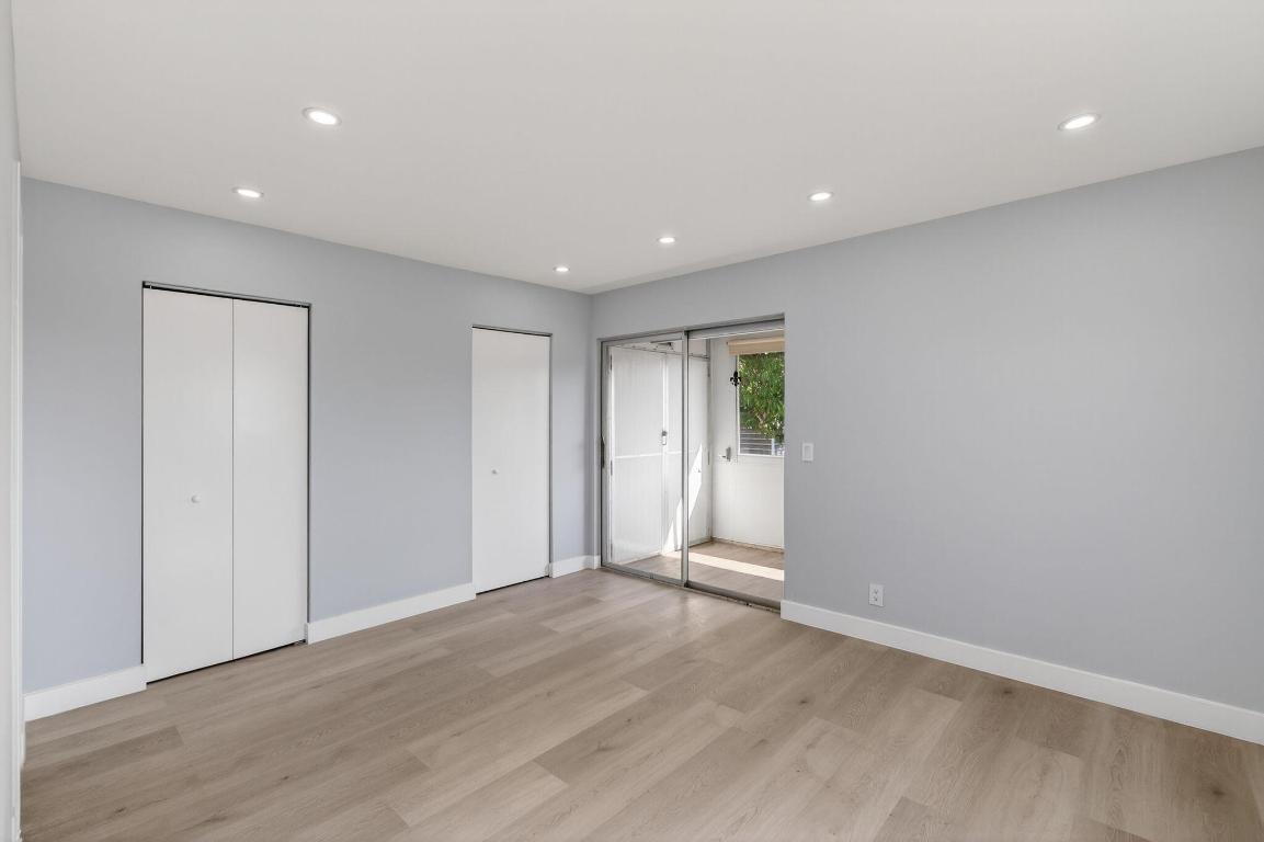 KINGS POINT MONACO CONDOS - Residential