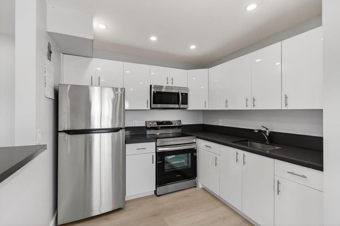 KINGS POINT MONACO CONDOS - Residential