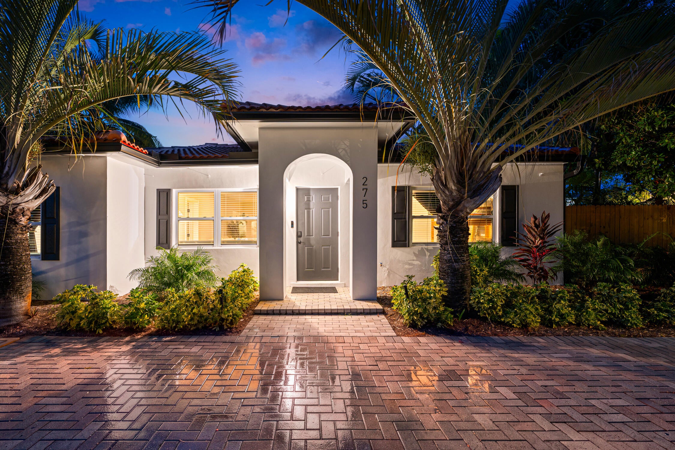 275 NE 16th Street