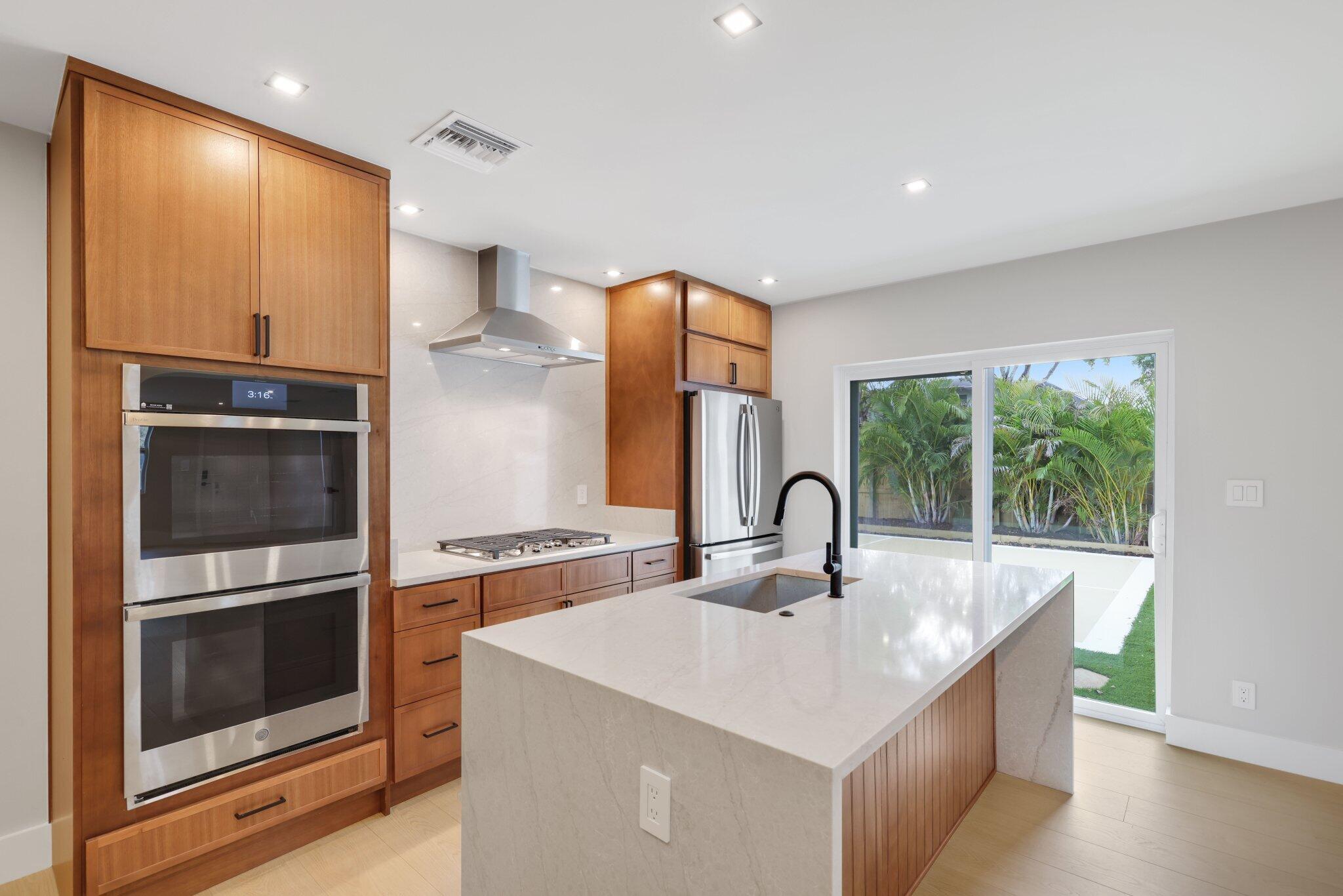 PLUMOSA PARK SEC A, B AND D - Residential