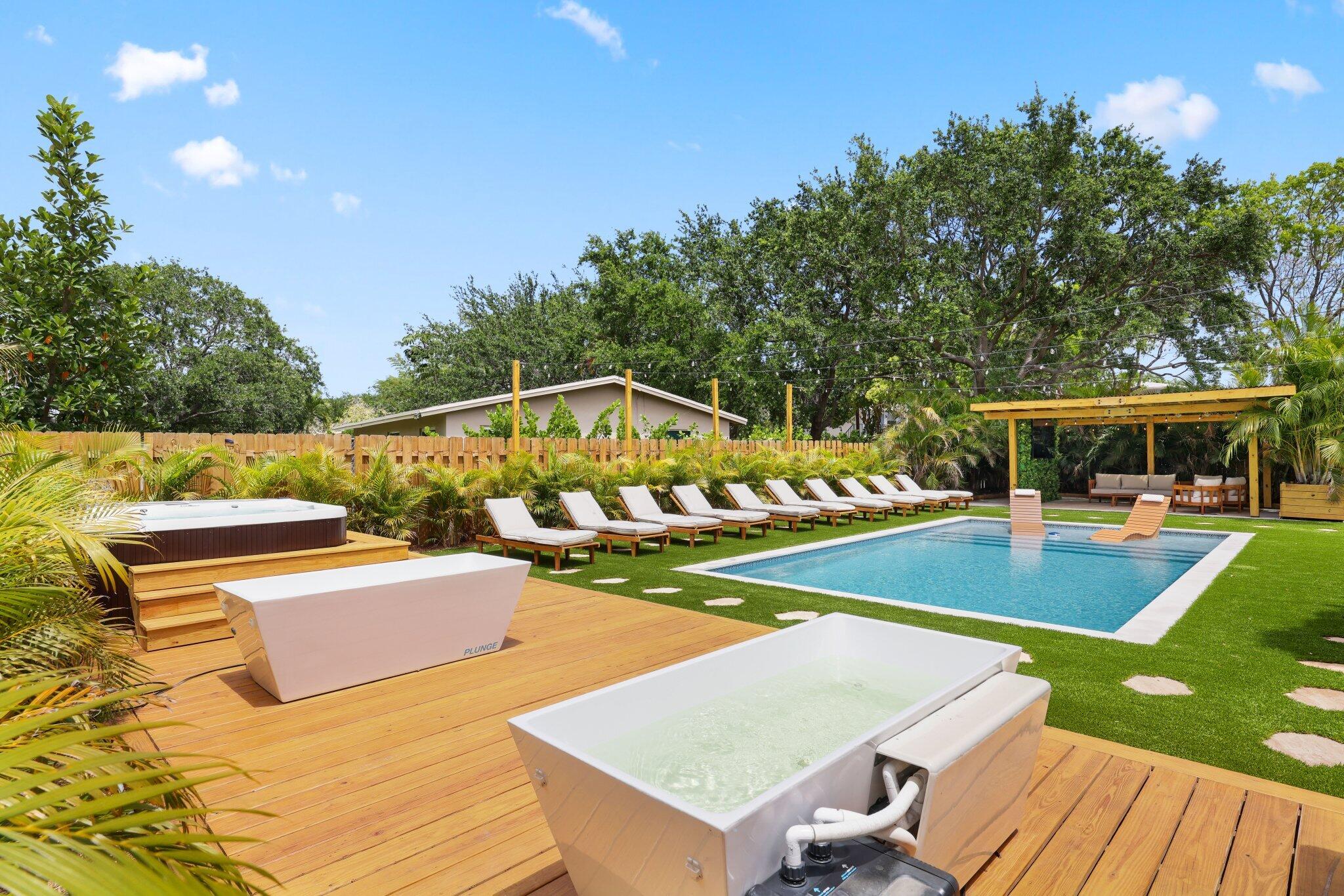 PLUMOSA PARK SEC A, B AND D - Residential