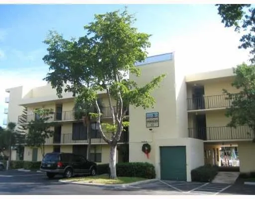 10 Royal Palm Way Unit 201  