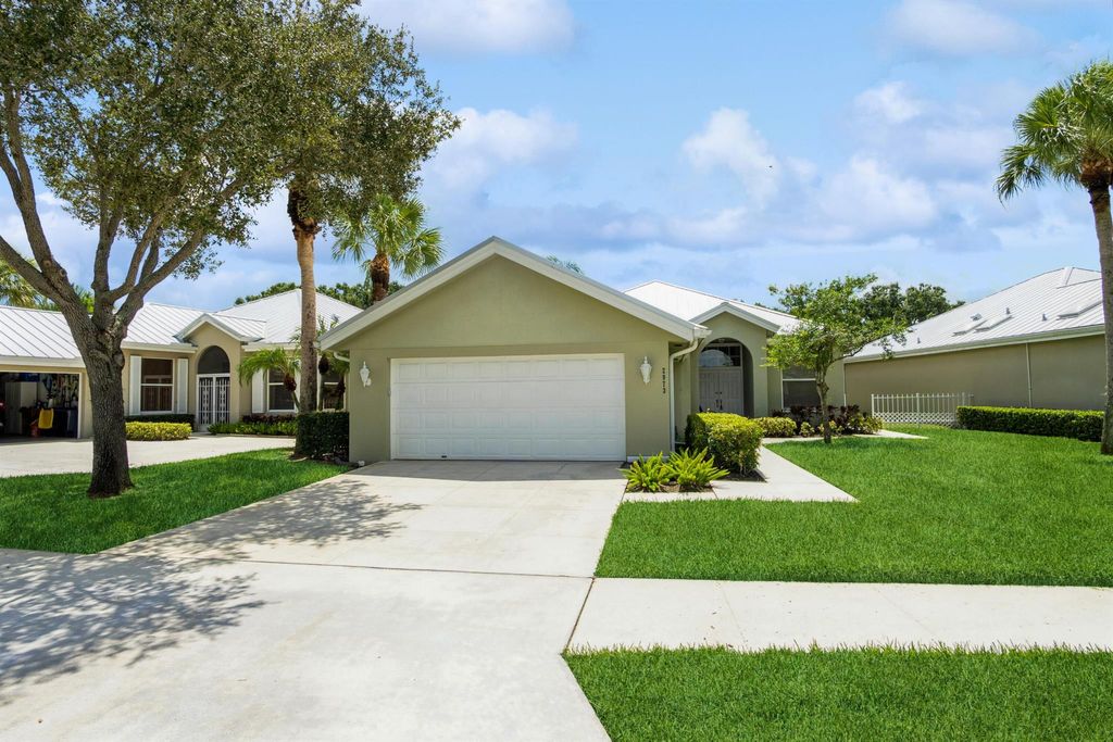 Photo of 2973 SW Brighton Way, Palm City, FL 34990 (MLS # R10912323)