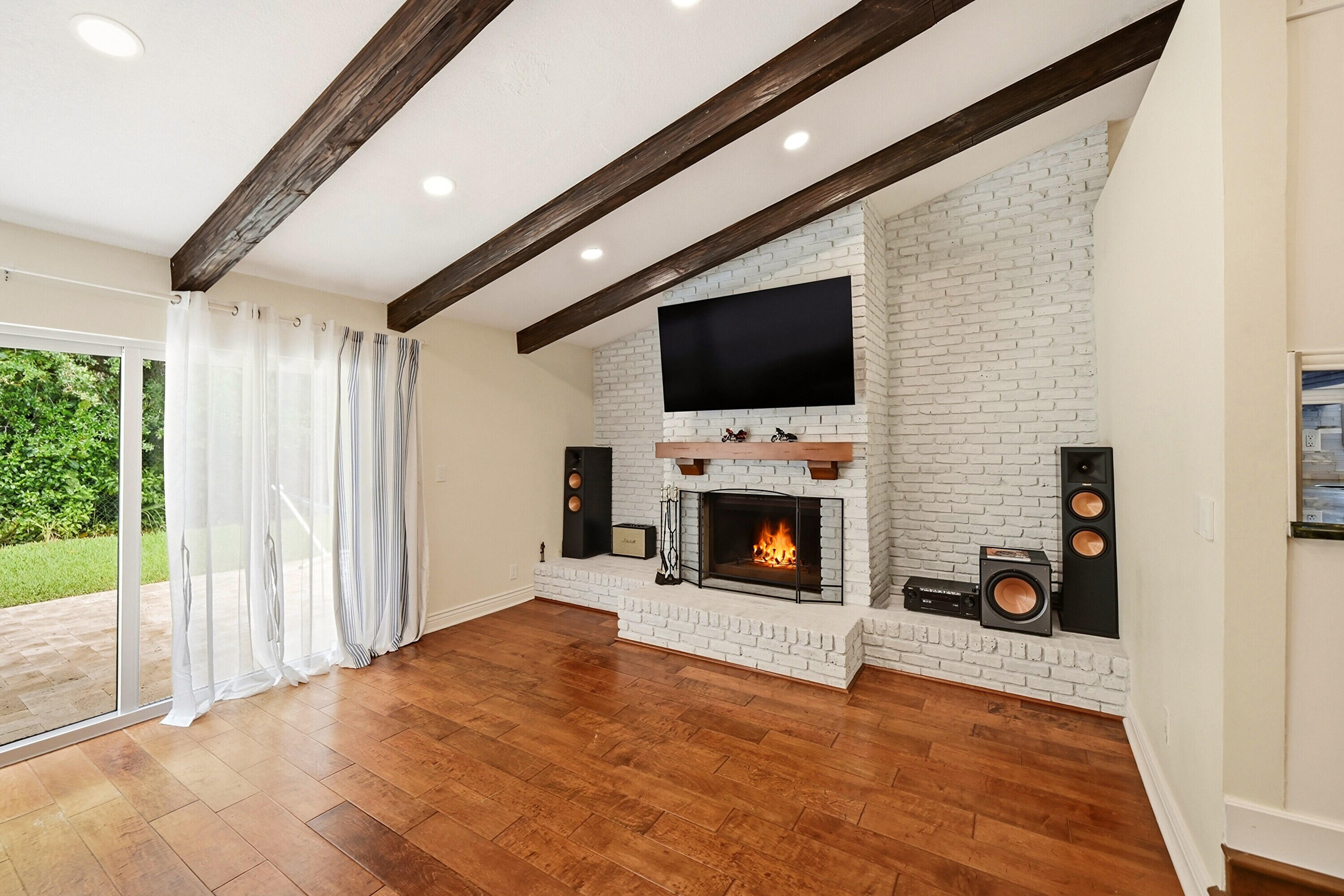 BOCA MADERA UNIT 2 - Residential