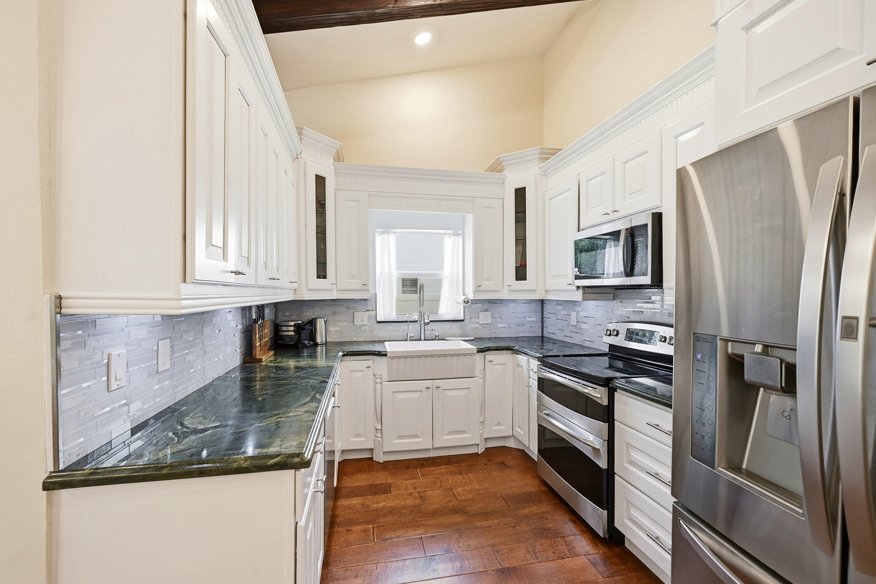 BOCA MADERA UNIT 2 - Residential