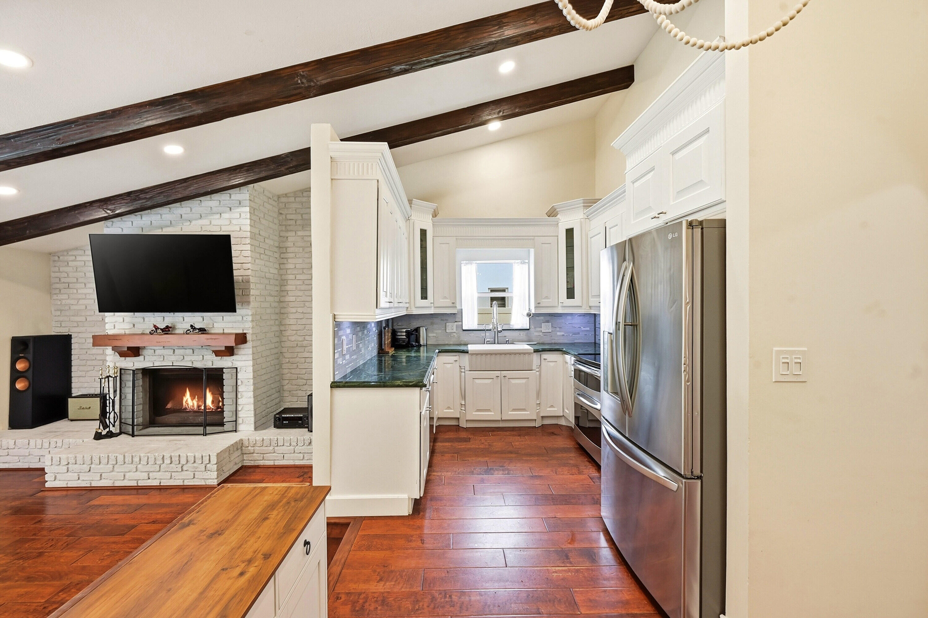 BOCA MADERA UNIT 2 - Residential