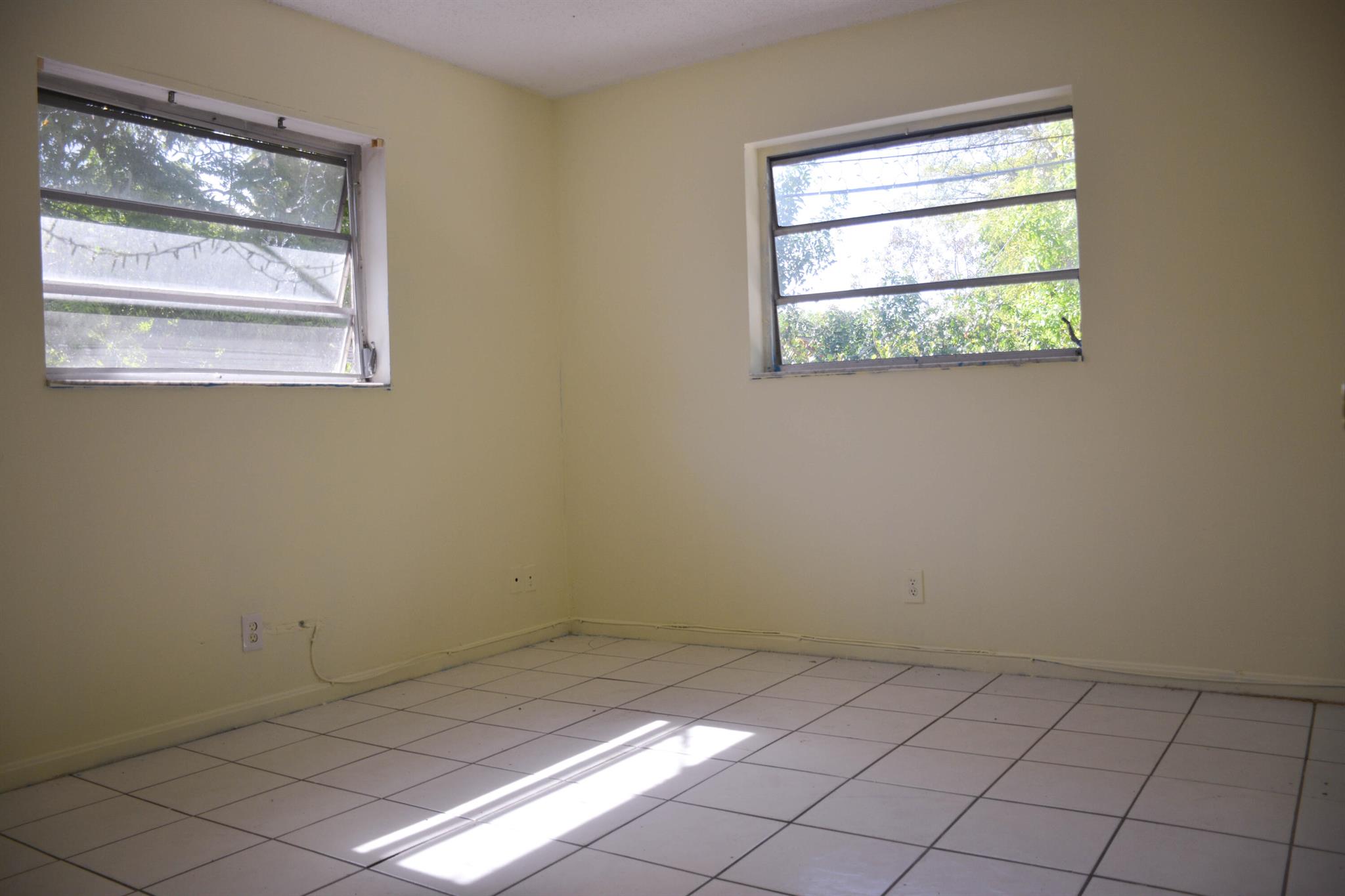 ORANGE TERRACE - Residential Lease
