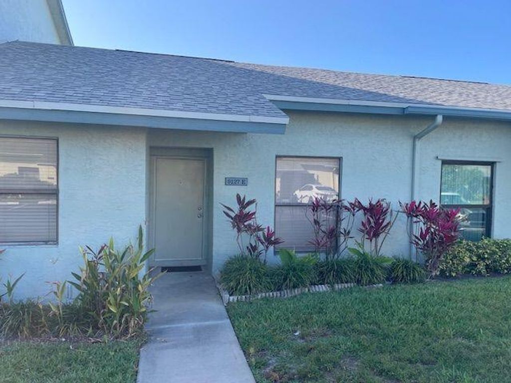 Photo of 9127 SW 21st Street #E, Boca Raton, FL 33428 (MLS # B26024574)