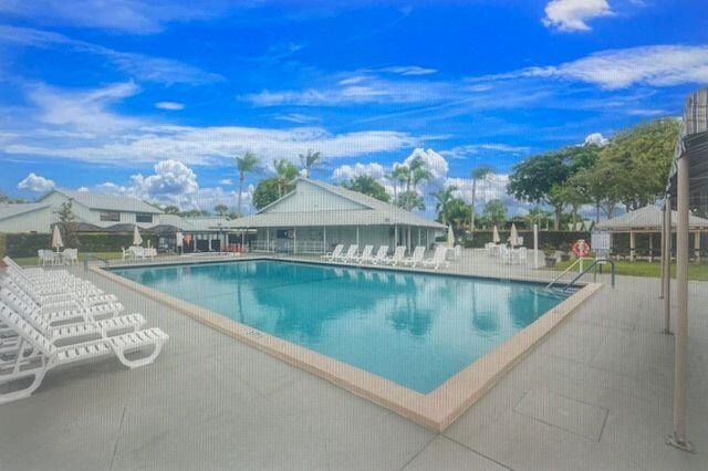 SANDALFOOT COVE SEC 12 - Residential