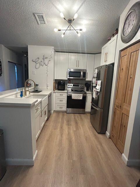 SANDALFOOT COVE SEC 12 - Residential