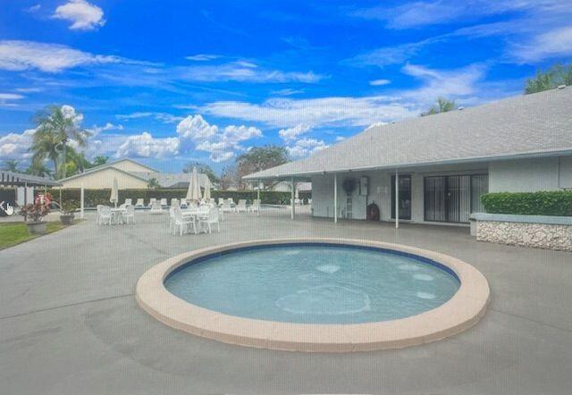 SANDALFOOT COVE SEC 12 - Residential